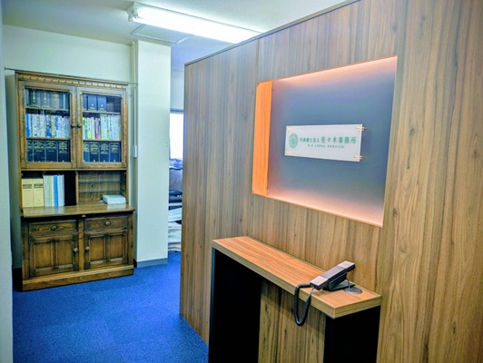 オフィスエントランス